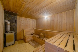 Family Villa, 1 Bedroom, Sauna, Poolside | 1 bedroom, premium bedding, minibar, iron/ironing board (on request) - Rayskiy Dvorik (Pohreby)