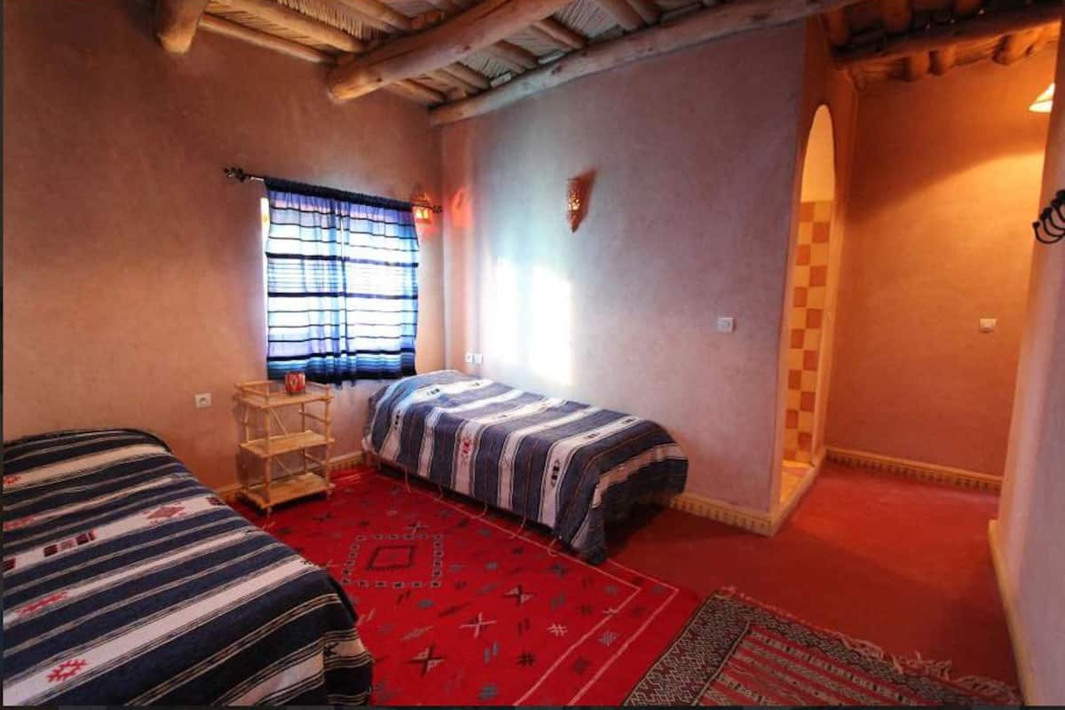 Classic Double Room | 1 bedroom, bed sheets