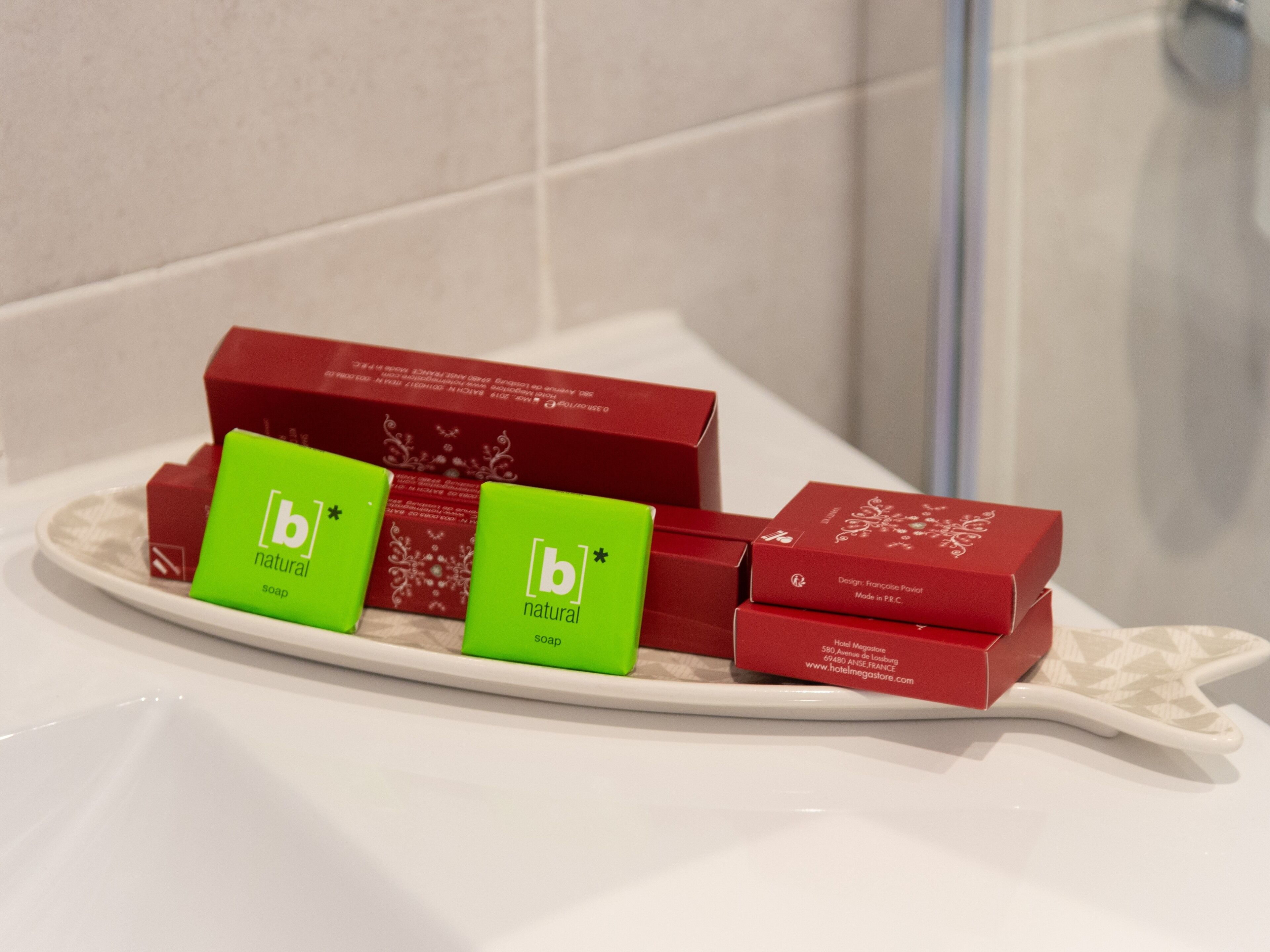 standard double room, ensuite (rez de chaussée) | bathroom