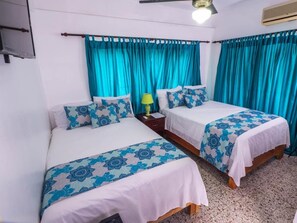 Premium bedding, in-room safe, free WiFi, bed sheets - Setup Hotels (Santo Domingo Este)
