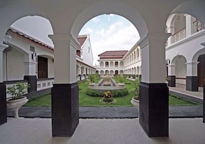Garden - Daroessalam Hotel Syariah (Pasuruan)