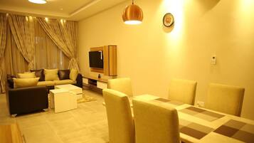 Premium-Penthouse, 3 Schlafzimmer | Bügeleisen/Bügelbrett, kostenloses WLAN, Bettwäsche