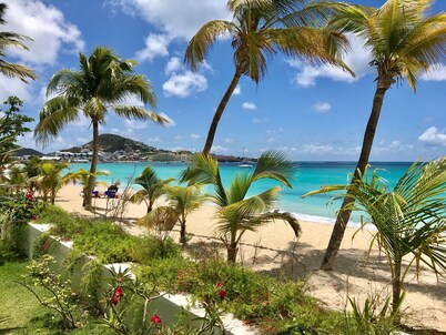 Top of the art penthouse on the beach - 4000 sq. ft of luxury