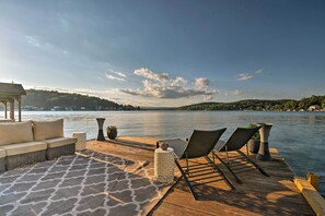 Terrace/patio - Waterfront Harveys Lake House w/ Private Dock! (Harveys Lake)