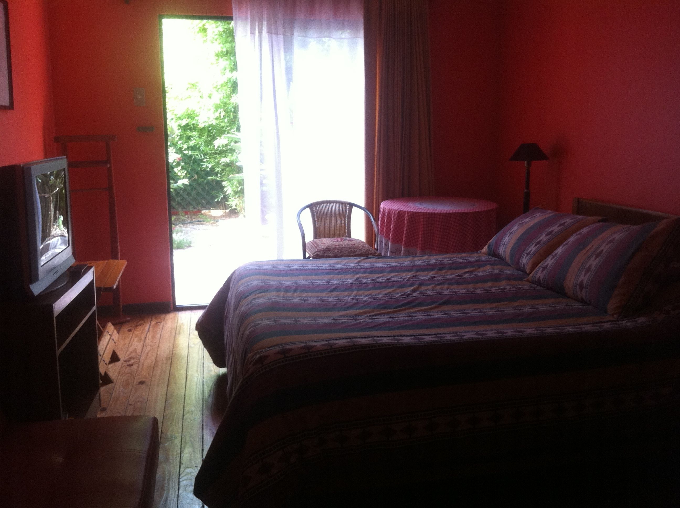 double room, 1 double bed, private bathroom | in-room safe, desk, free wifi, bed sheets