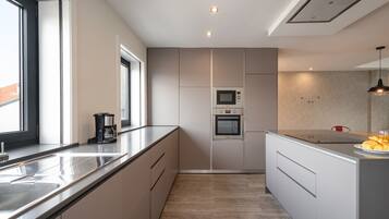 Fridge, microwave, oven, dishwasher