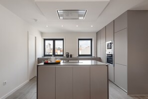 Fridge, microwave, oven, dishwasher