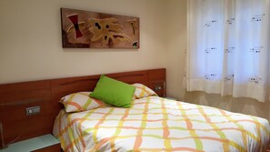 1 bedroom, iron/ironing board, free WiFi, bed sheets