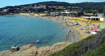 Ferienwohnung für 4-5 Personen in Issambres - 100 m zum Strand - Pool - Spiele