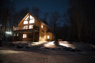 

Ski-In/Ski-Out Killington Chalet - Hot Tub, Fireplace & Views