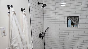 Combined shower/bathtub, hair dryer, towels, soap - 

Ski-In/Ski-Out Killington Chalet - Hot Tub, Fireplace & Views (Killington)