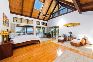 5 bedrooms, iron/ironing board, travel crib, free WiFi