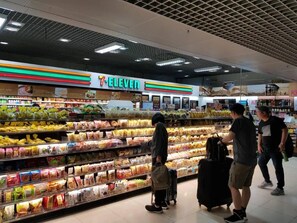 Restaurant - Avagard Capsule Hotel - Suvarnabhumi Airport (Bang Phli)