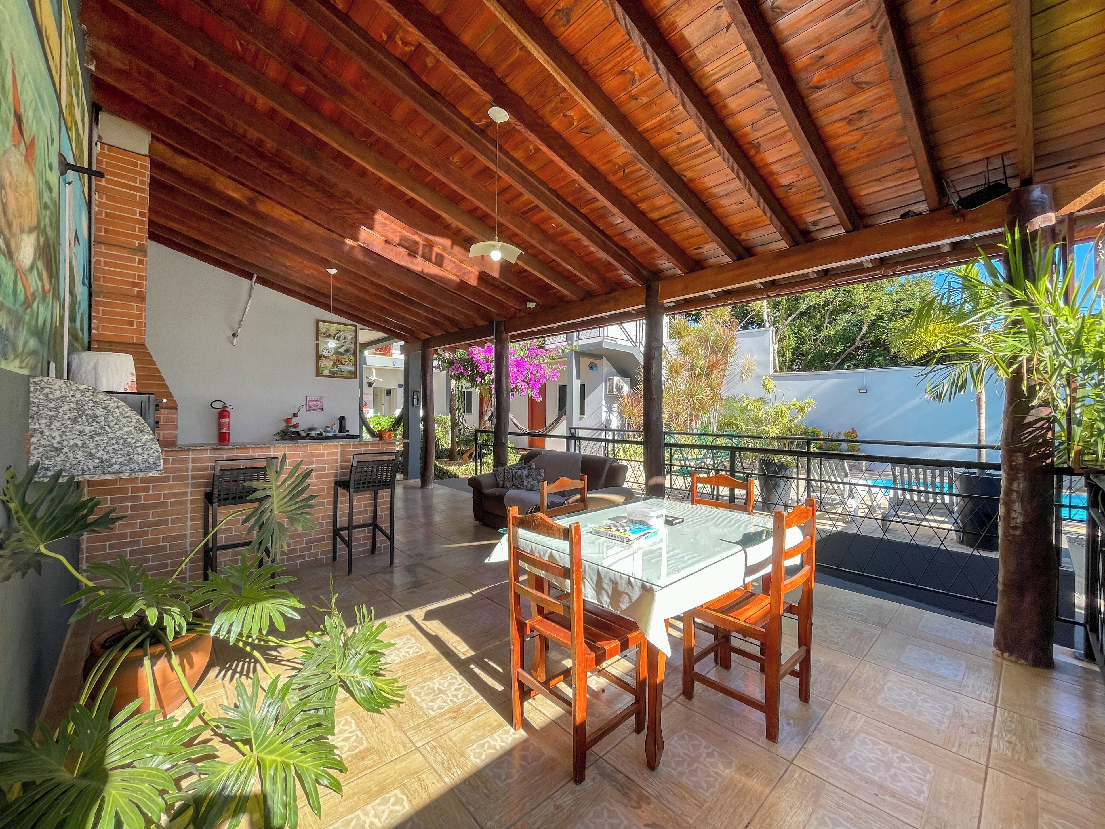 Smart TV 32 polegadas com canais a cabo