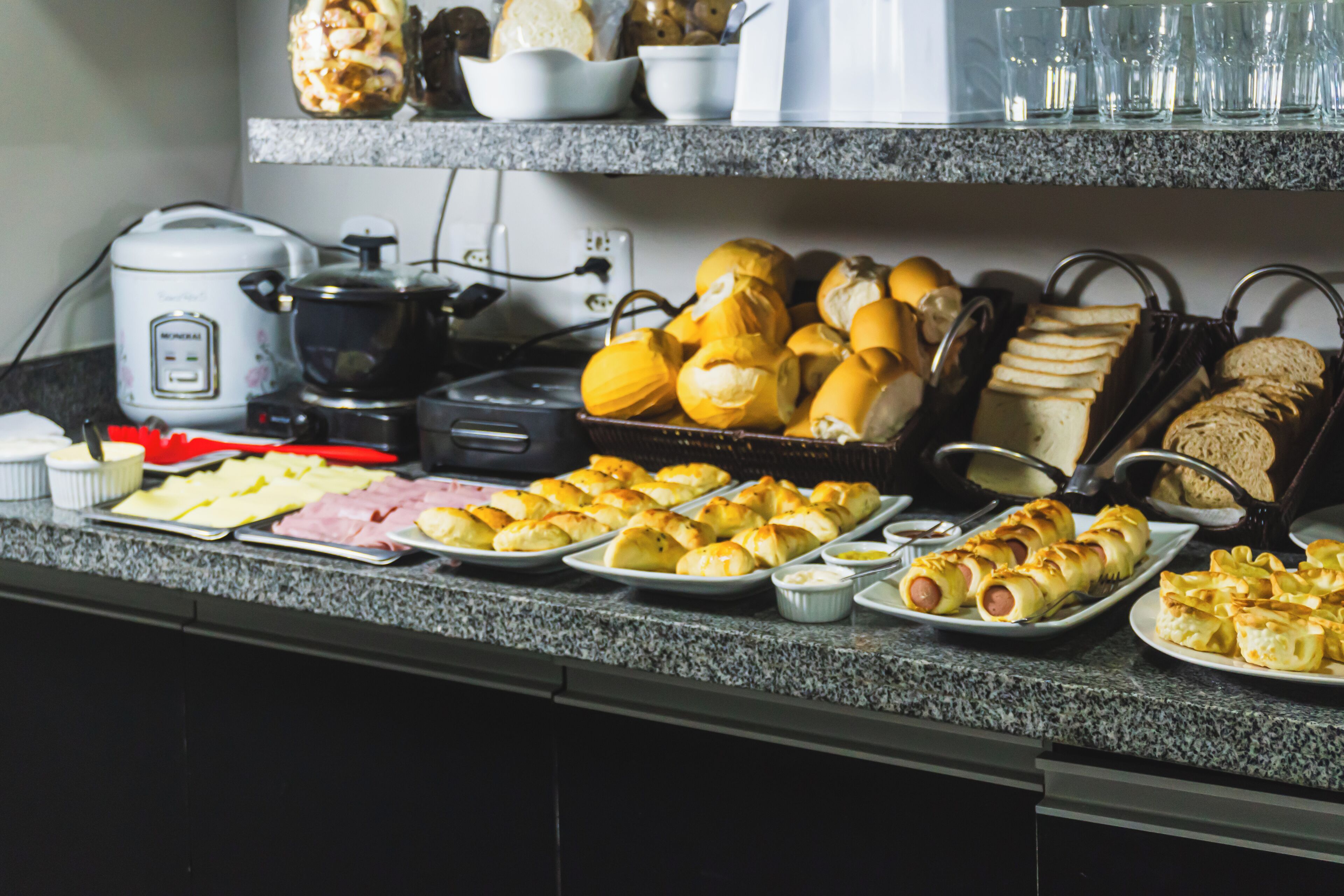 Desayuno continental incluido todos los días 
