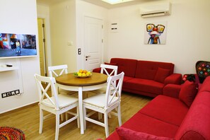 1 bedroom, individually decorated, individually furnished, desk - Cesme Kale Tas Apart (Cesme)
