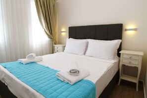 1 Schlafzimmer, individuell dekoriert, individuell eingerichtet