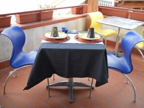 Petit déjeuner continental servi tous les jours en supplément
