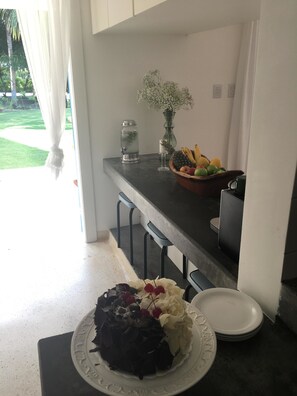 House, Multiple Beds, Non Smoking | Private kitchen | Full-size fridge, oven, espresso maker, cookware/dishes/utensils - Morada Da Luz (Mata de São João)