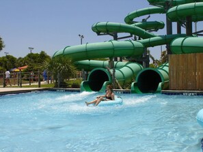 屋外プール、温水プール