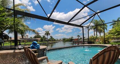 Gorgeous Water Oasis Heated Salt-Water Pool Outdoor Kitchen& TV ~ Fishing