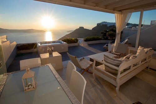 Villa de luxe exclusive de 3 chambres avec vue imprenable sur la mer et le coucher du soleil