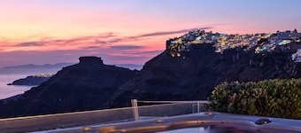 Exclusieve 3 bed luxe villa met adembenemend uitzicht op de zee en zonsondergang