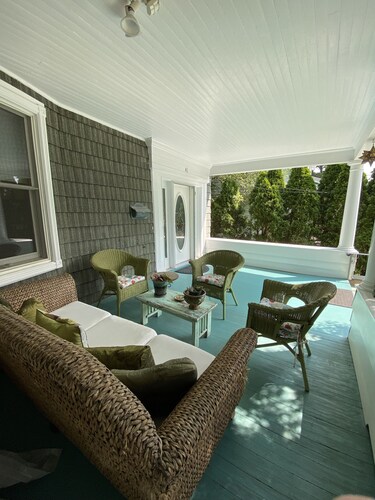 Stunning 3-Bedroom, 2-Bath Home w/ Attic – 38 Minutes from NYC by Train