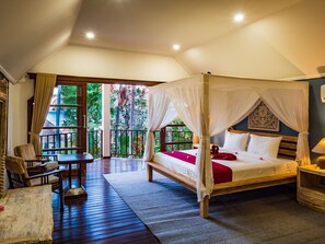 5 chambres, coffres-forts dans les chambres, fer et planche à repasser