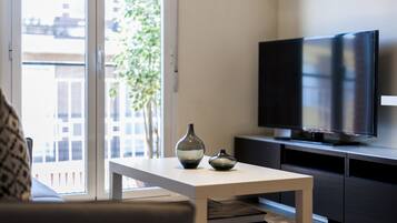 Een flatscreentelevisie