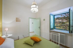 1 camera, Wi-Fi, lenzuola