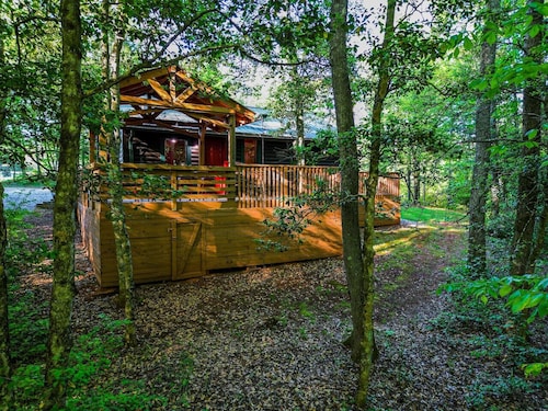 The Big Little Cabin - Hot Tub - Playground