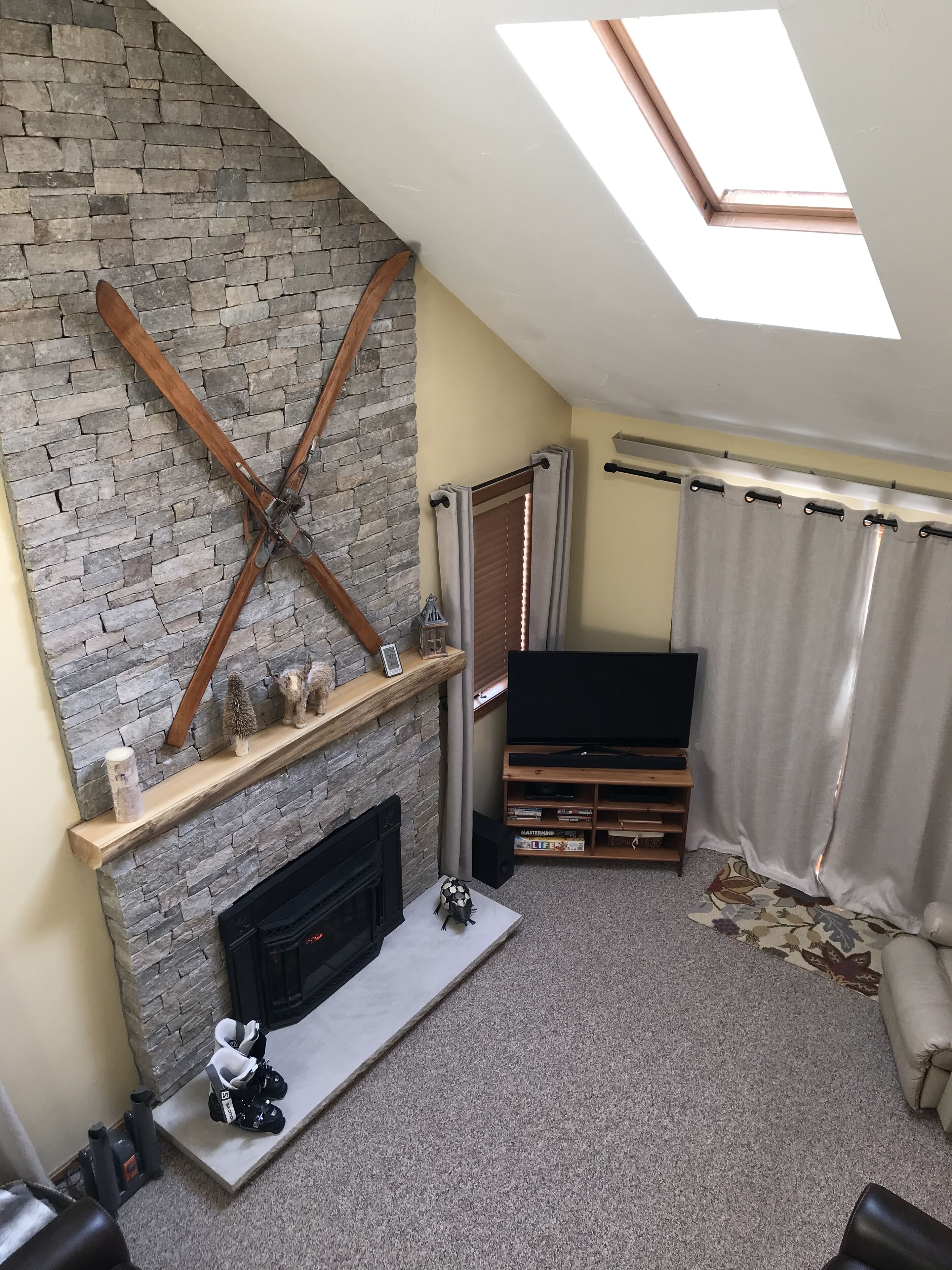3 Bed/2 Bath Townhouse w/Accessibility, Pool/HotTub/A/C, Flexible Check-in/out