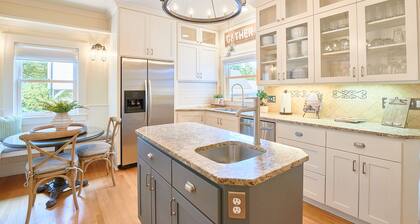 Luxurious, Spacious Pet-Friendly Home for Your Workcation In Wine Country