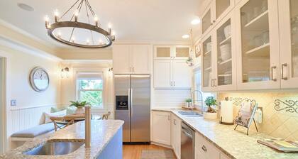 The Pearl of Newberg: A Luxury Craftman Home