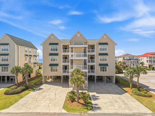Castaway the Day - Second Row -closest walk to beach access, pool, and tiki bar!