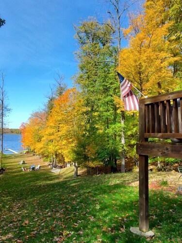 Escape to Tranquility on Ross Lake: A Perfect Getaway!