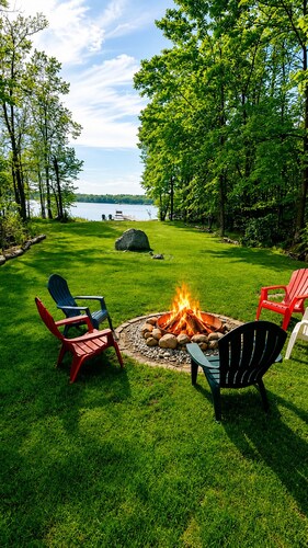 Escape to Tranquility on Ross Lake: A Perfect Getaway!
