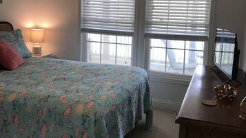 3 chambres, fer et planche à repasser, Wi-Fi gratuit, draps fournis