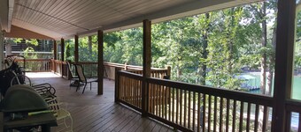 Tranquil Lakefront Setting near Clemson SC with Private, Covered Dock