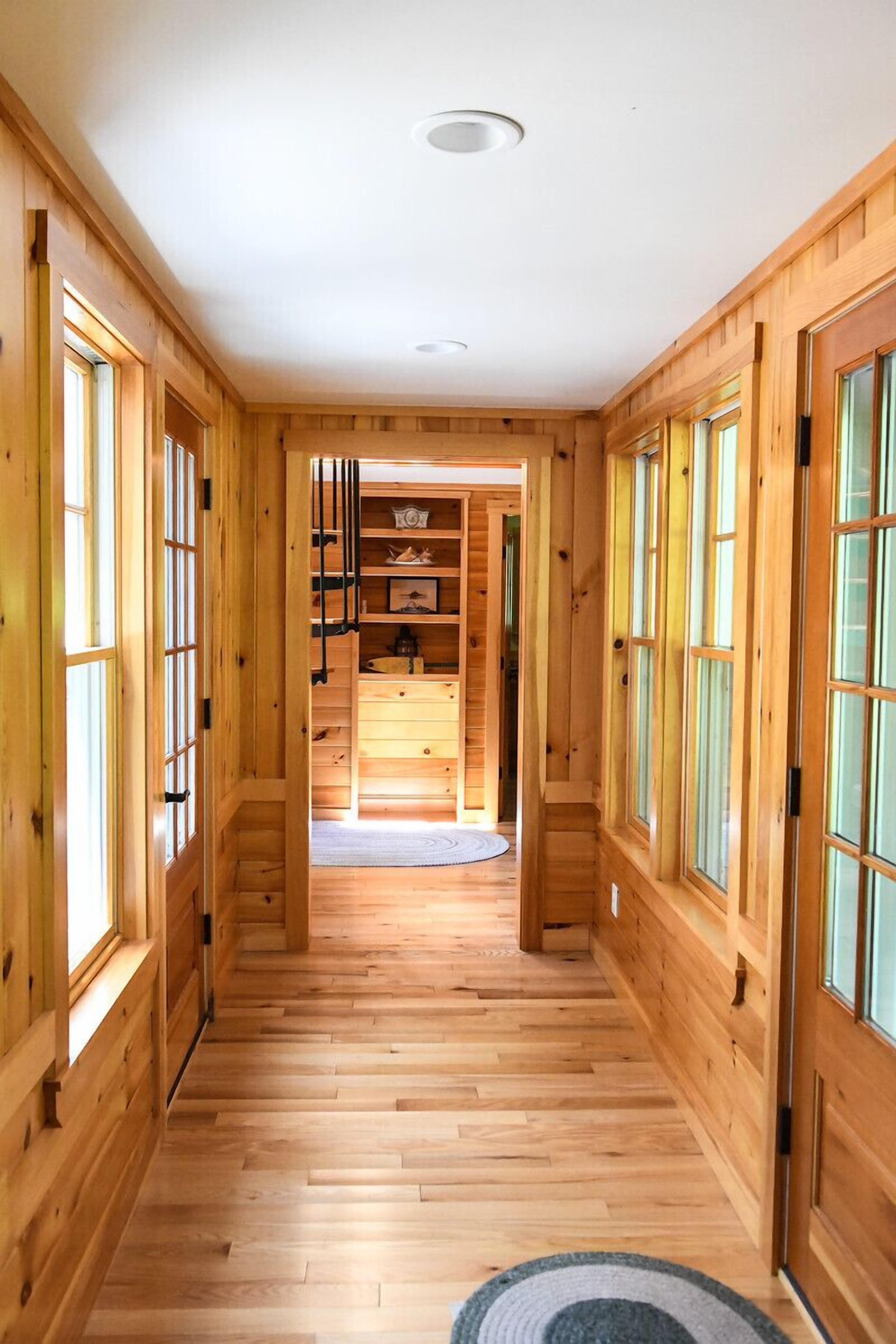 المنشأة من الداخل