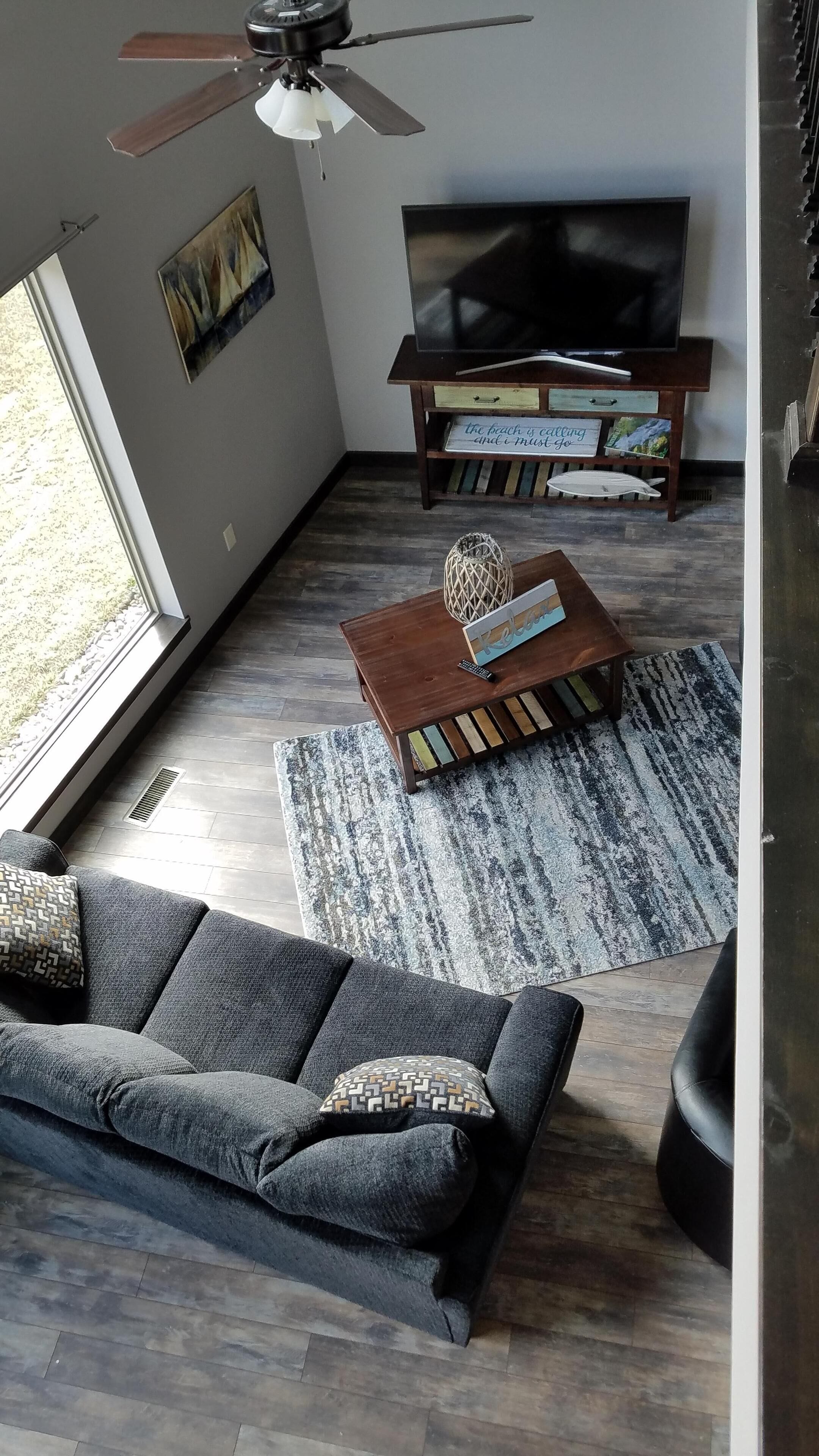 Télévision à écran plat, Hulu, lecteur de DVD, services de streaming