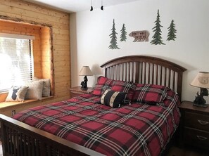 2 bedrooms, iron/ironing board, travel crib, free WiFi