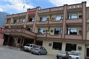 Exterior - Hotel Devi Mahal (Reasi)