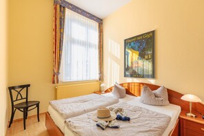 1 slaapkamer, een kluis op de kamer, reisbedje, wifi