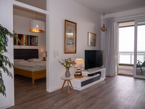 2 bedrooms, WiFi, bed sheets, wheelchair access