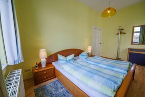 1 bedroom, in-room safe, travel crib, WiFi