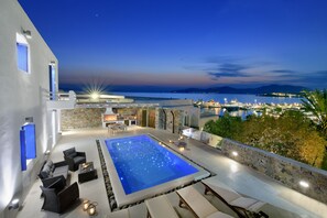 Outdoor pool, pool loungers - Elegant Mykonos (Mykonos)