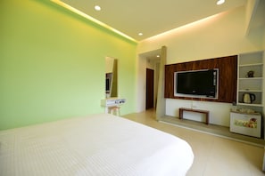 Superior House, Multiple Bedrooms, Courtyard Area | Bathroom