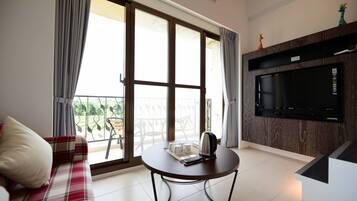 Superior House, Multiple Bedrooms, Courtyard Area | 1 bedroom, premium bedding, desk, blackout drapes